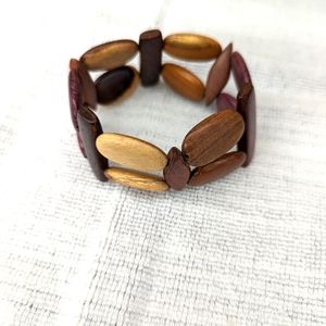 Bracelet - Wood from Costa Rica - Stretch